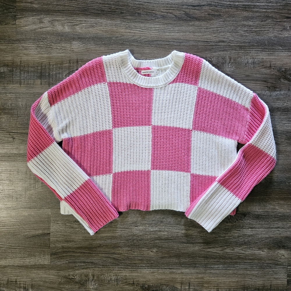 Moon & Madison Retro Knit Pink and White Cropped Checkered‎ Sweater
